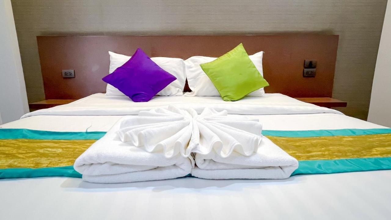 The S.G Hotel Buriram Esterno foto