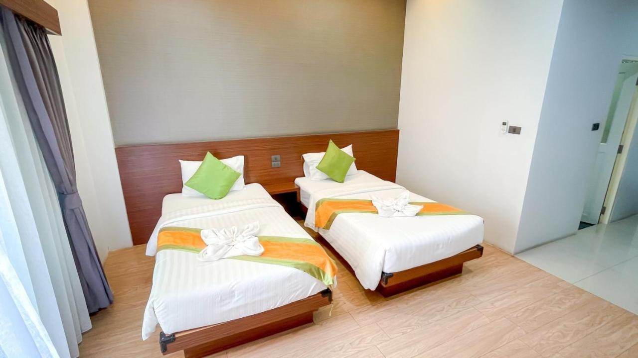 The S.G Hotel Buriram Esterno foto