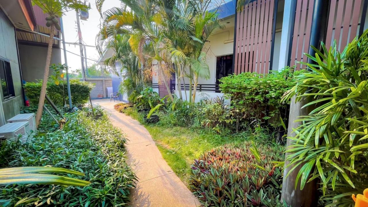 The S.G Hotel Buriram Esterno foto