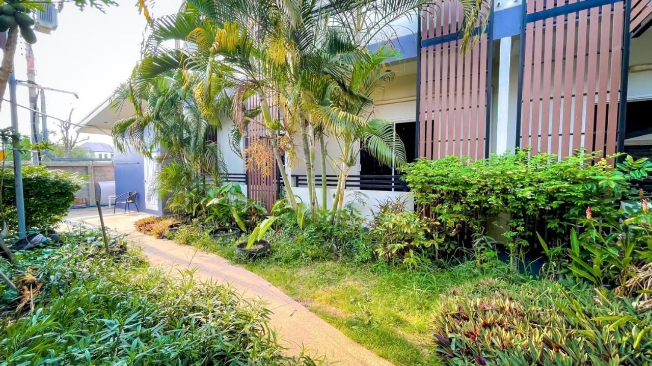 The S.G Hotel Buriram Esterno foto