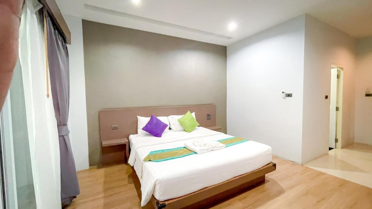The S.G Hotel Buriram Esterno foto