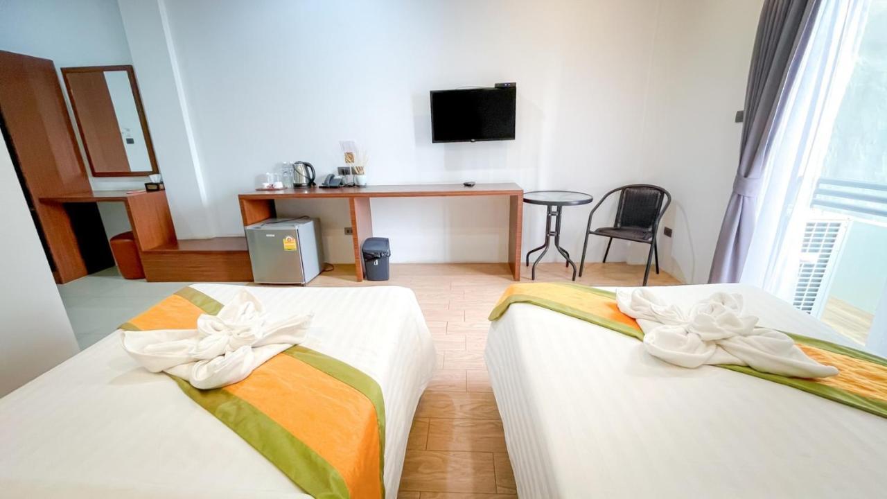 The S.G Hotel Buriram Esterno foto