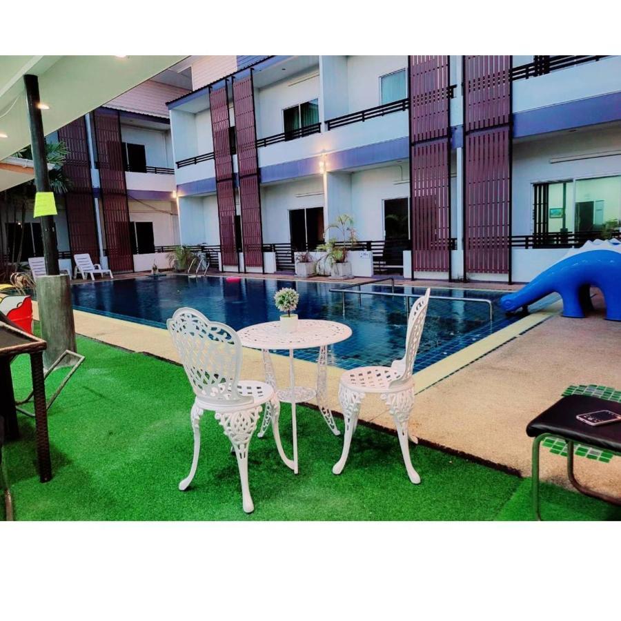 The S.G Hotel Buriram Esterno foto