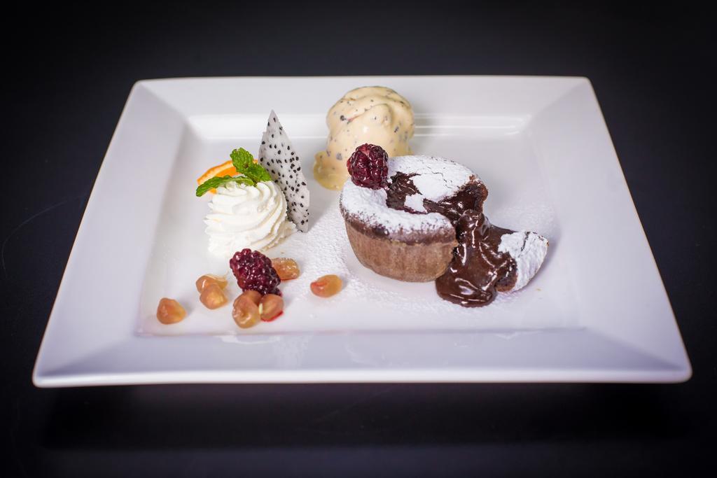 The S.G Hotel Buriram Esterno foto